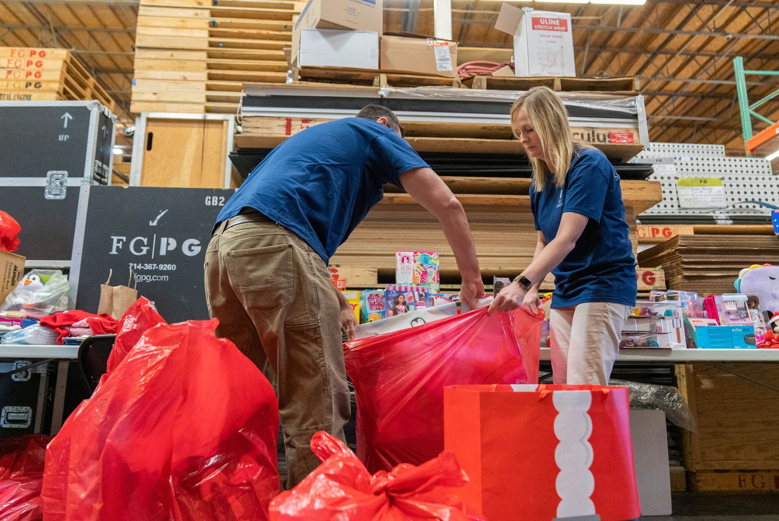 Serviam Cares - Christmas Donations